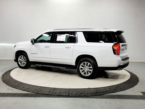 Used 2023 Chevrolet Suburban Premier image 5