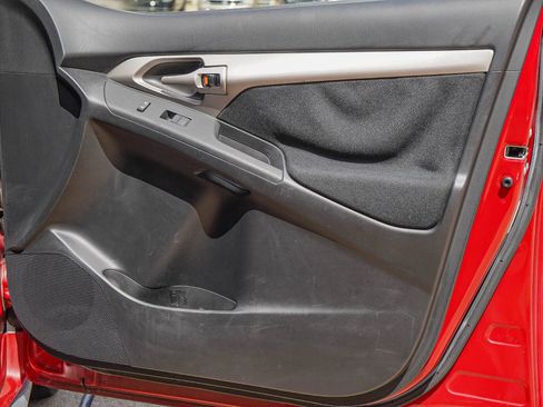 Used 2009 Pontiac Vibe w/ Preferred Package image 38