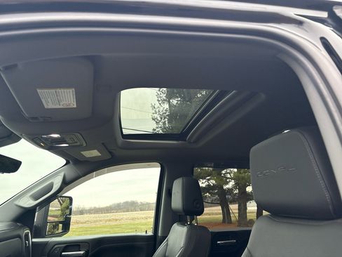 Used 2020 GMC Sierra 3500 Denali w/ Denali Ultimate Package image 22