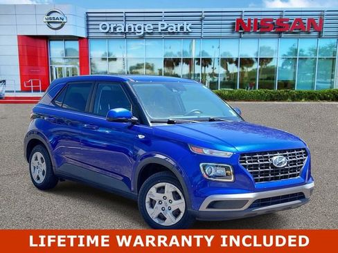 Used 2020 Hyundai Venue SE FWD image 1