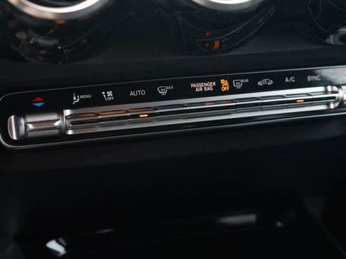 Certified 2022 Mercedes-Benz GLB 250 GLB 250 w/ Premium Package Lite image 31