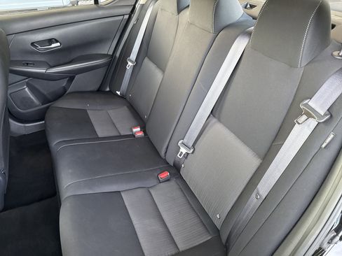 Used 2023 Nissan Sentra SV image 11