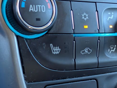 Used 2015 Chevrolet Malibu LT w/ Leather Package image 21