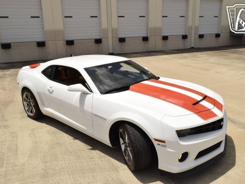 Used 2011 Chevrolet Camaro SS w/ RS Package image 18