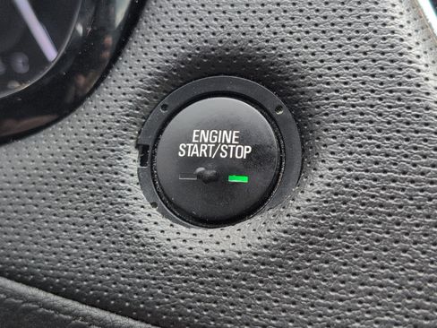 Used 2017 Cadillac XT5 FWD image 22