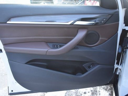 Used 2018 BMW X1 xDrive28i image 14