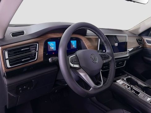 New 2026 Volkswagen Atlas SE FWD image 9