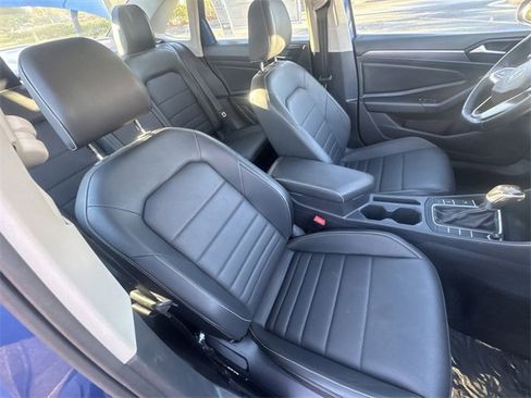 Used 2024 Volkswagen Jetta SE image 18