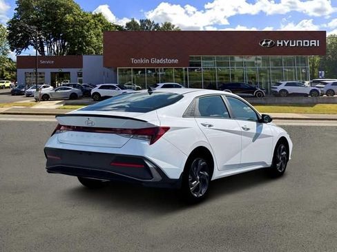 New 2026 Hyundai Elantra Sport FWD image 7
