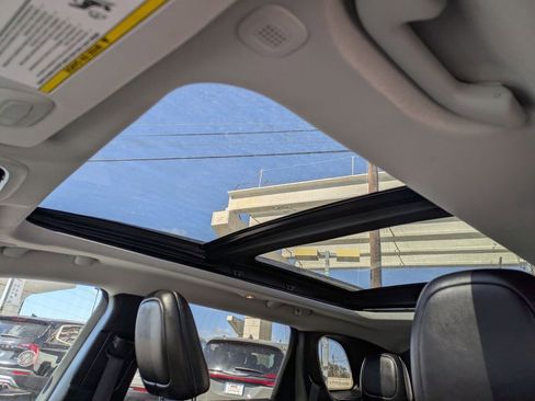 Used 2022 Jeep Cherokee Limited w/ Elite Package image 26