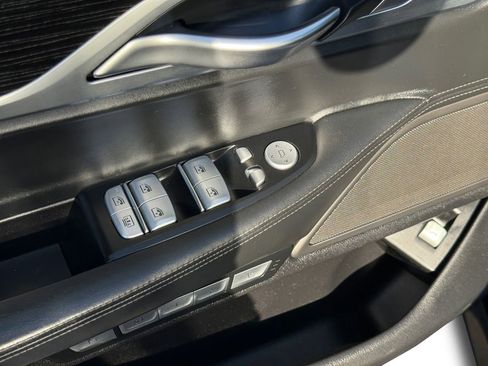 Used 2018 BMW 750i xDrive AWD/4WD image 11