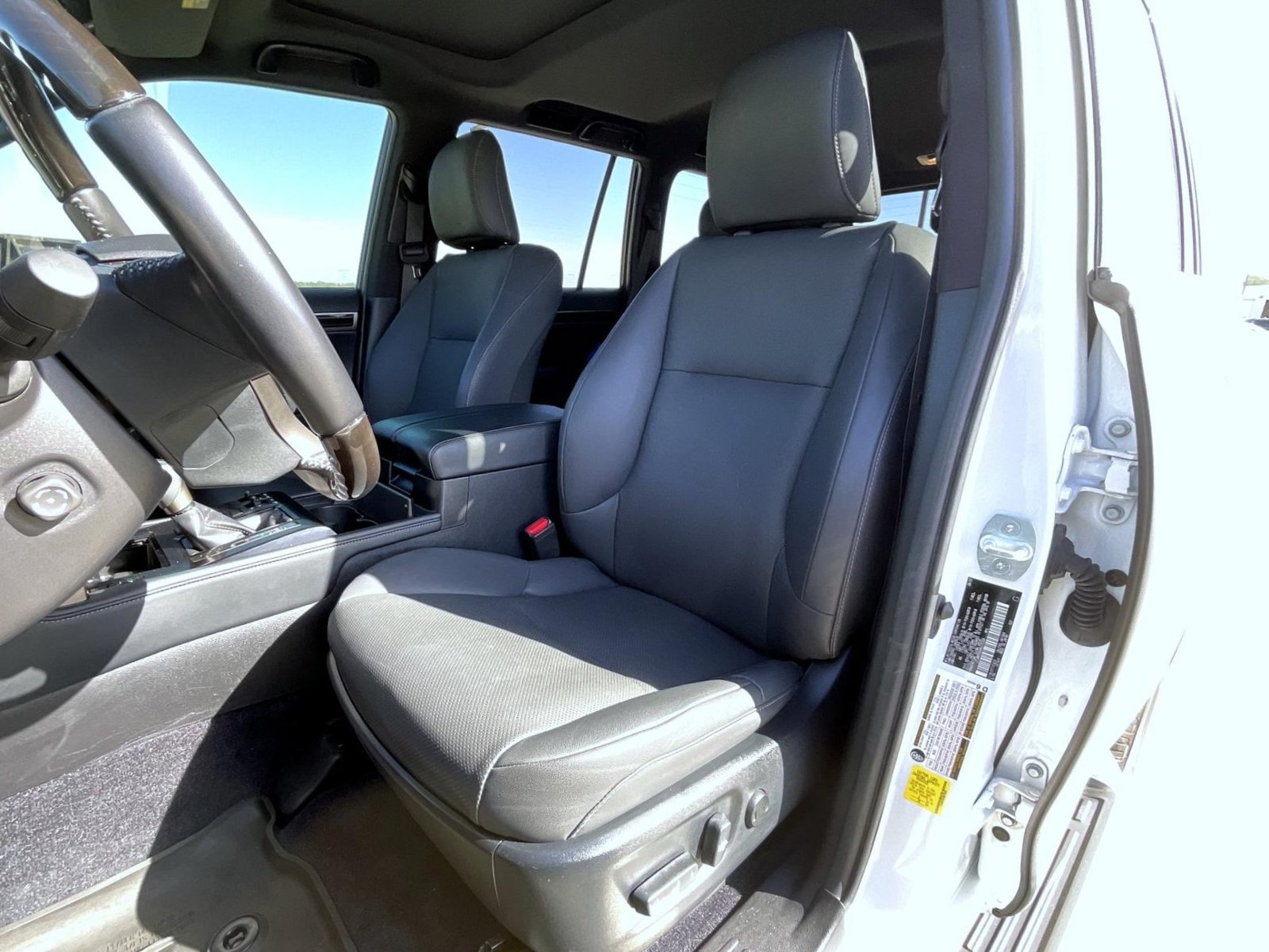 Used 2021 Lexus GX 460 Premium w/ Premium Package AWD/4WD image 12