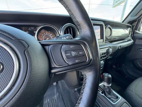 Used 2021 Jeep Wrangler Unlimited Sport AWD/4WD image 23