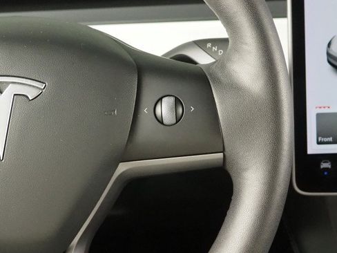 Used 2021 Tesla Model Y Long Range AWD/4WD image 21