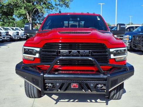 Used 2024 RAM 2500 Laramie w/ Night Edition AWD/4WD image 4