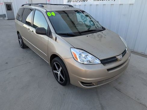 Used 2004 Toyota Sienna CE image 5