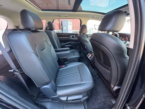 Used 2021 Kia Sorento SX AWD/4WD image 14