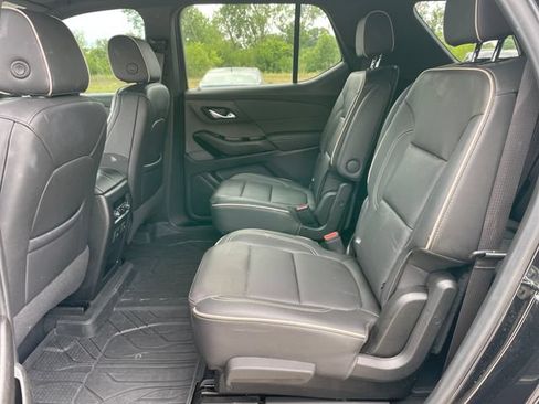Used 2023 Chevrolet Traverse Premier w/ Redline Edition AWD/4WD image 42