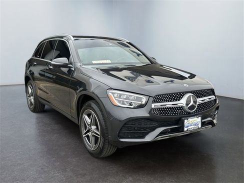 Used 2022 Mercedes-Benz GLC 300 4MATIC image 7