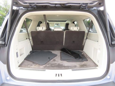 Used 2024 Lincoln Navigator L Black Label AWD/4WD image 12