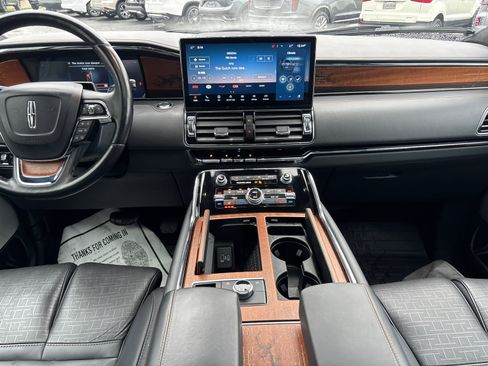 Certified 2023 Lincoln Navigator L Black Label AWD/4WD image 29