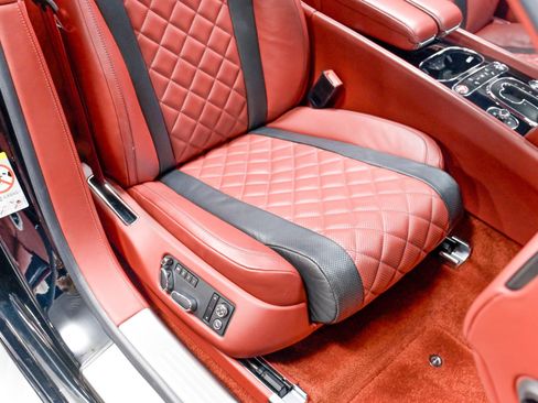 Used 2017 Bentley Flying Spur S W12 AWD/4WD image 36