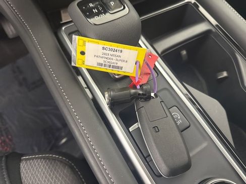 New 2025 Nissan Pathfinder SV image 34