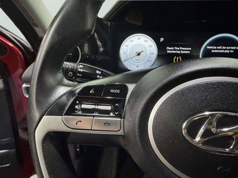 Used 2023 Hyundai Elantra Limited w/ Winter Weather Package FWD image 46