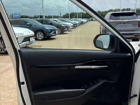 Used 2022 Kia Seltos S FWD image 9