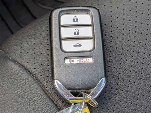 Used 2013 Honda Accord EX-L image 32