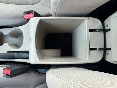 Used 2017 Hyundai Accent Value Edition image 42