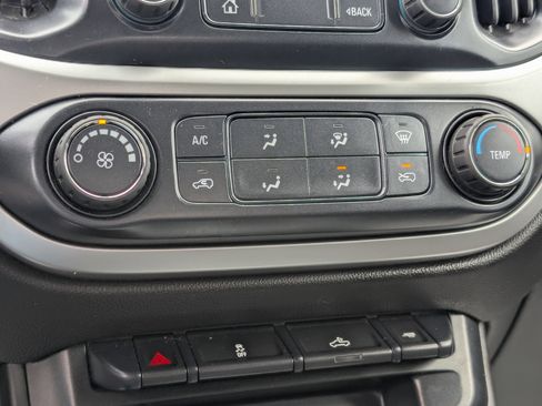 Used 2019 Chevrolet Colorado LT image 19