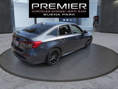 Used 2022 Honda Civic Sport image 8