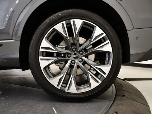 New 2026 Audi Q8 Premium Plus image 14