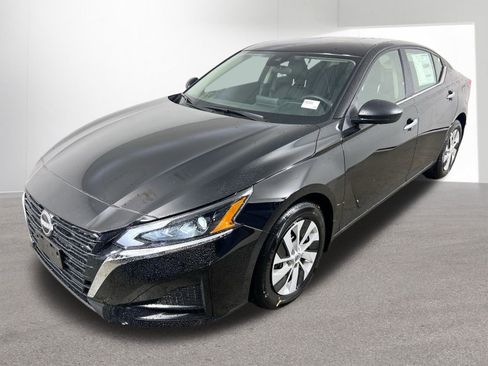 New 2025 Nissan Altima 2.5 S image 22