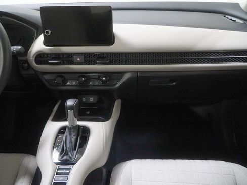 New 2026 Honda HR-V LX image 31
