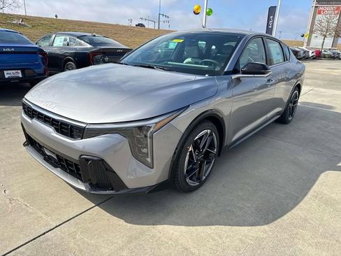 New 2026 Kia K4 GT-Line image 3