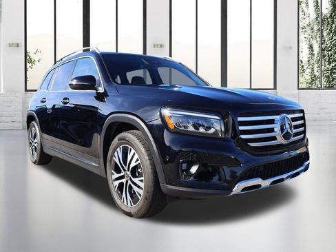 Certified 2024 Mercedes-Benz GLB 250 image 7