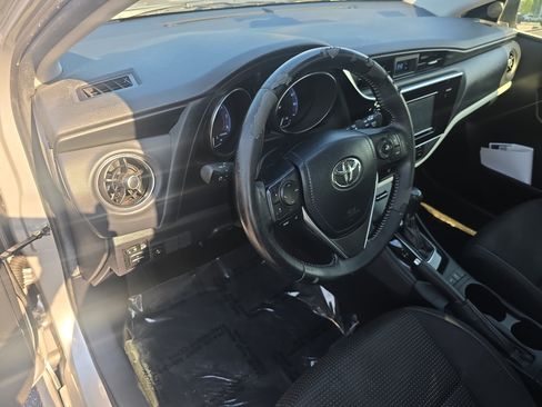 Used 2017 Toyota Corolla iM w/ Carpet Mat Package FWD image 15