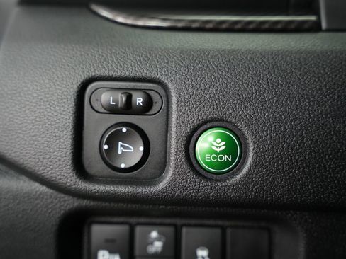 Used 2020 Honda Pilot Touring image 49