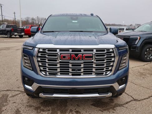 New 2026 GMC Yukon XL Denali w/ Denali Reserve Package image 36