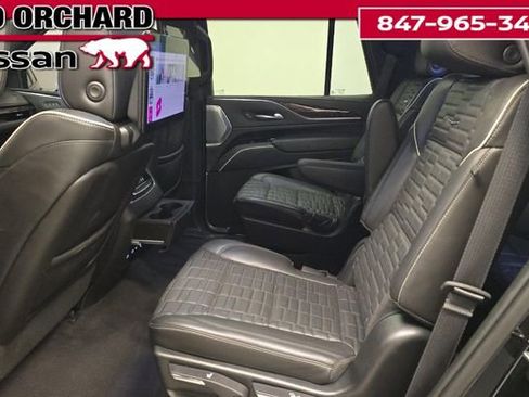 Used 2023 Cadillac Escalade Sport Platinum AWD/4WD image 13