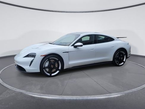 Used 2024 Porsche Taycan w/ Sport Chrono Package RWD image 4