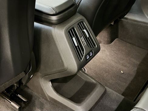 Used 2025 BMW X1 xDrive28i image 28