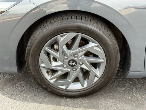 Used 2024 Hyundai Elantra SEL FWD image 10