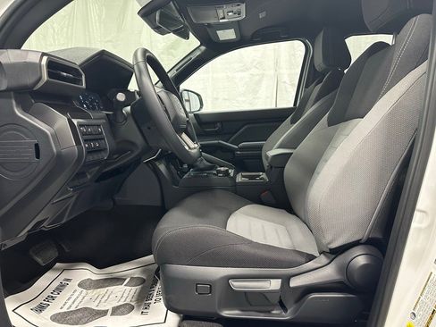 Used 2025 Toyota 4Runner TRD Off-Road image 14