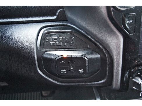 Used 2025 RAM 3500 Big Horn AWD/4WD image 25