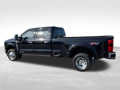 Used 2024 Ford F350 Lariat w/ Lariat Ultimate Package AWD/4WD image 6