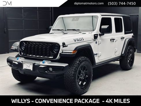 Used 2024 Jeep Wrangler Unlimited AWD/4WD image 1