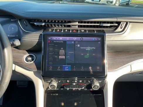 Used 2021 Jeep Grand Cherokee L Overland w/ Luxury Tech Group IV image 14